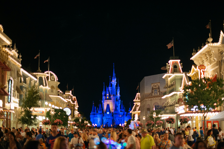 Disney World Sets Dates For Very Merry And Jollywood Nights