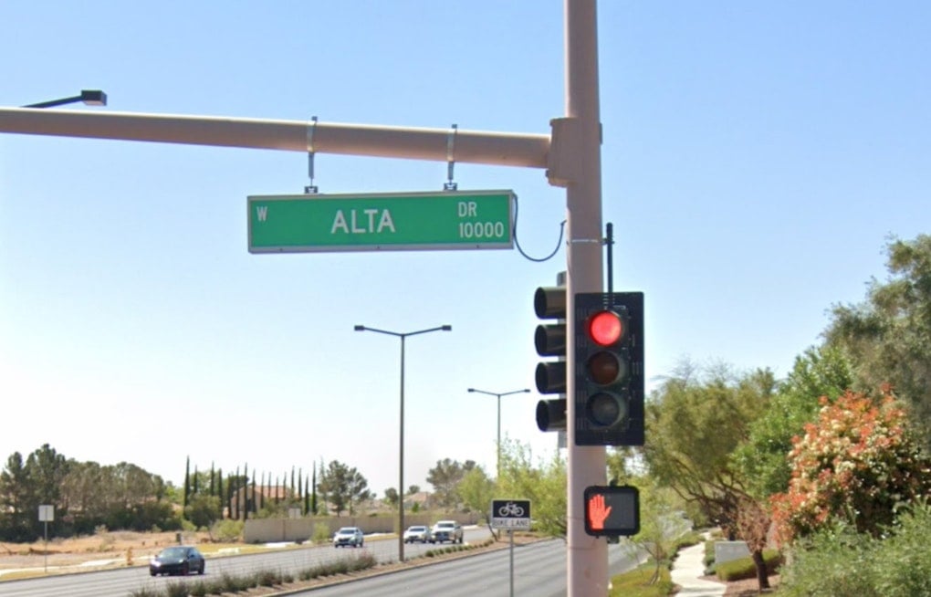 Docs Rush In As Queensridge Medical Plaza Breaks Ground Near Summerlin Hospital