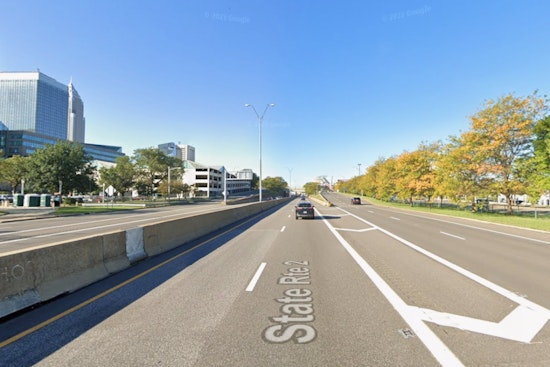 Downtown Cleveland Commute Thrown Into Chaos As Light Pole Crashes Onto Shoreway