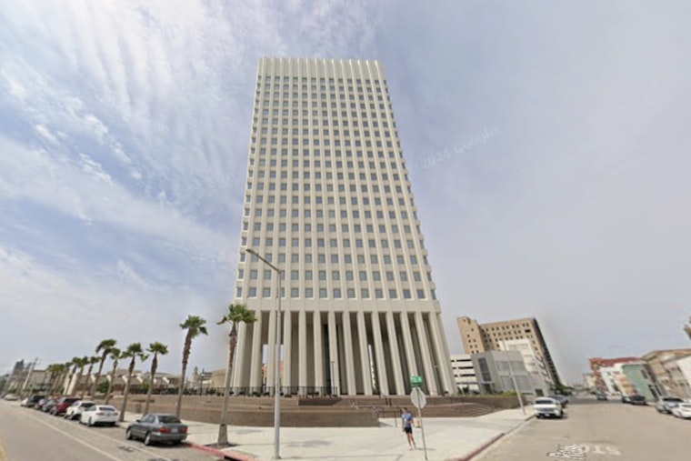 Downtown Drama As Galveston’s One Moody Plaza Changes Hands At Auction