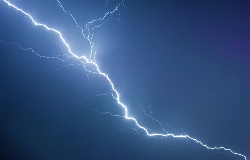Dry Lightning Turns Salt Lake Skies Into A Fire Trap Tonight