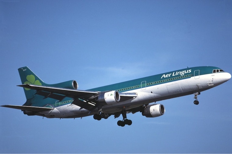 Dublin To Seattle Flight Descends Into Chaos As Crew Tackles Unruly Passenger