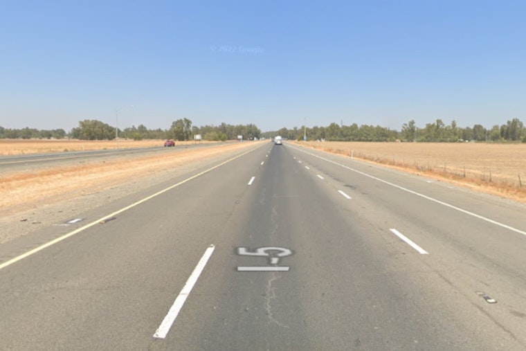 Dunnigan Fire Shuts I-5, Chokes Traffic And Sends Families Fleeing