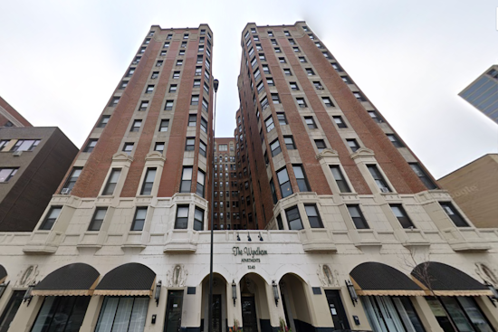 Edgewater Lakefront High-Rise Erupts In Pre-Dawn Fire Near Foster, Sheridan
