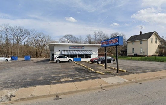 Elyria Gyro Favorite Closes Up Shop After 35 Years On West River