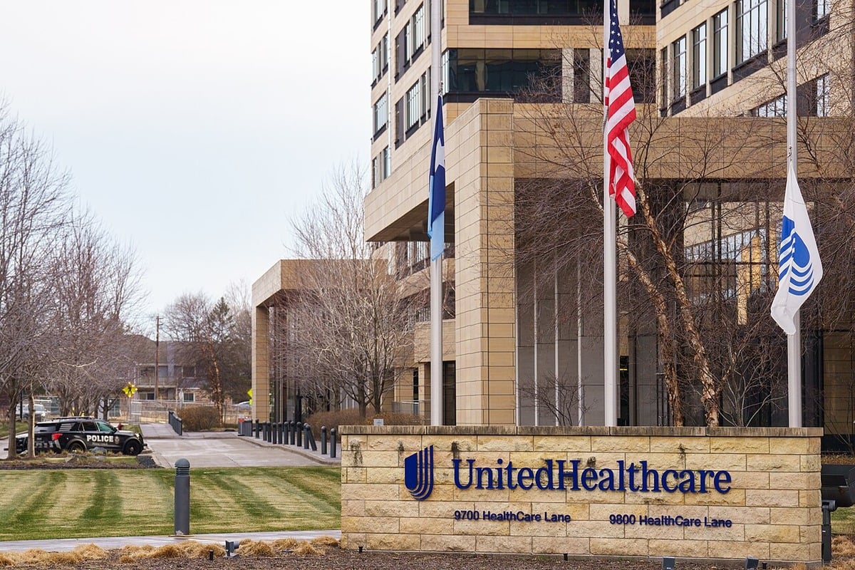 Fairview-UnitedHealth Fight Puts Twin Cities Seniors On Coverage Cliff