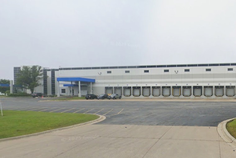 Family-Run Freight Firm Snaps Up Massive Romeoville Warehouse Off I-55