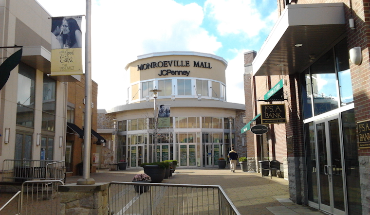 Fans Say Goodbye to Monroeville Mall at Living Dead Weekend