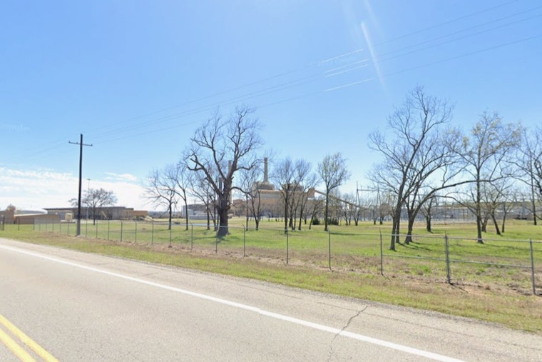 Feds Cut $28 Million Deal To Keep Oklahoma Coal Plant Chugging