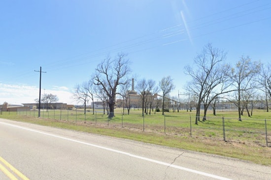 Feds Cut $28 Million Deal To Keep Oklahoma Coal Plant Chugging