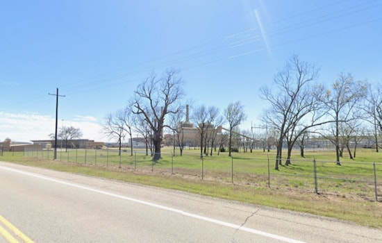Feds Cut $28 Million Deal To Keep Oklahoma Coal Plant Chugging