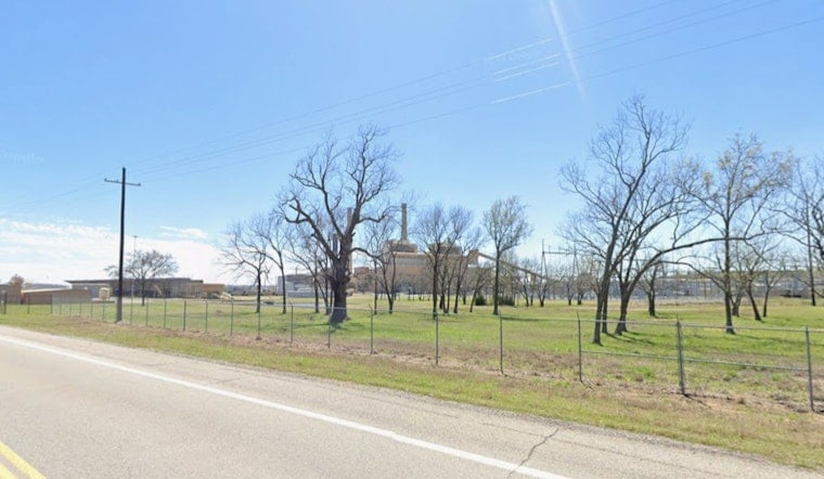 Feds Cut $28 Million Deal To Keep Oklahoma Coal Plant Chugging