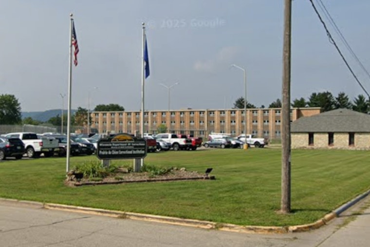 Feds Eye Quiet Appleton Prison For 1,600‑Bed ICE Lockup Comeback
