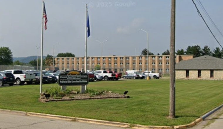 Feds Eye Quiet Appleton Prison For 1,600‑Bed ICE Lockup Comeback