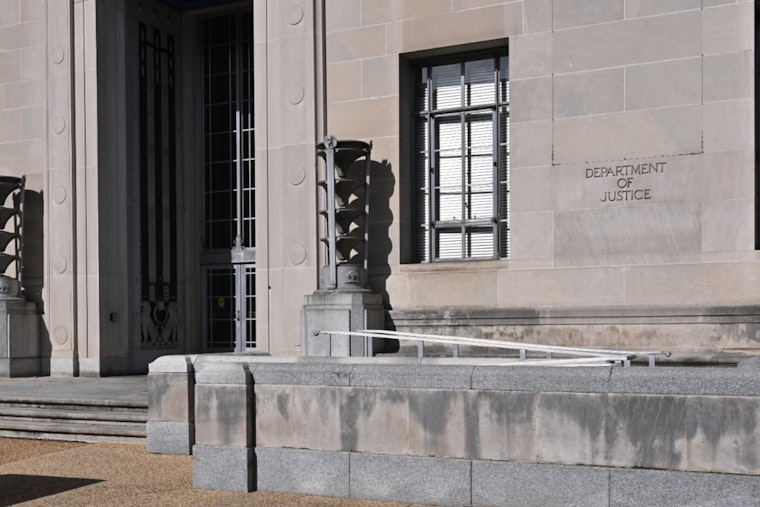 Feds Quietly Yank Subpoenas for Post and Journal Reporters