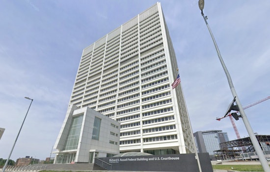 Feds Say Atlanta Felon Fired Into Pawn Shop Ceiling in Robbery