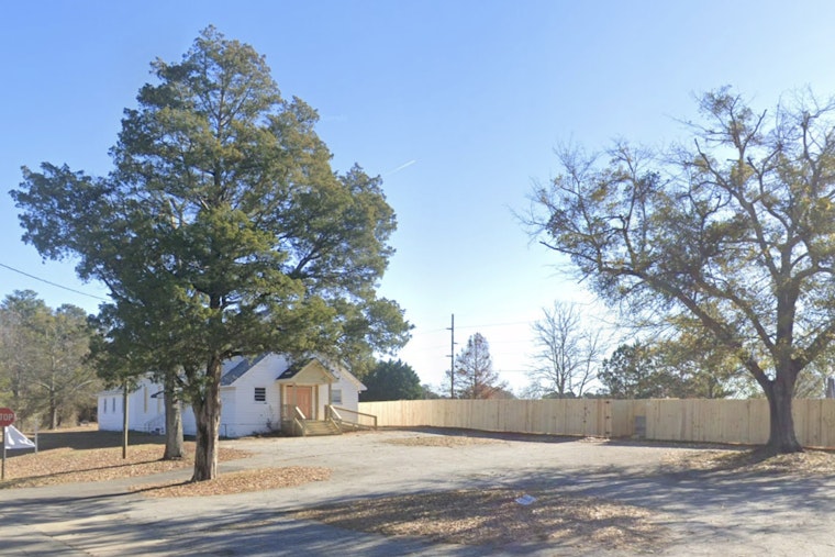 Fence Feud at Gwinnett Cemetery Takes Grim Turn with Possible Hidden Graves
