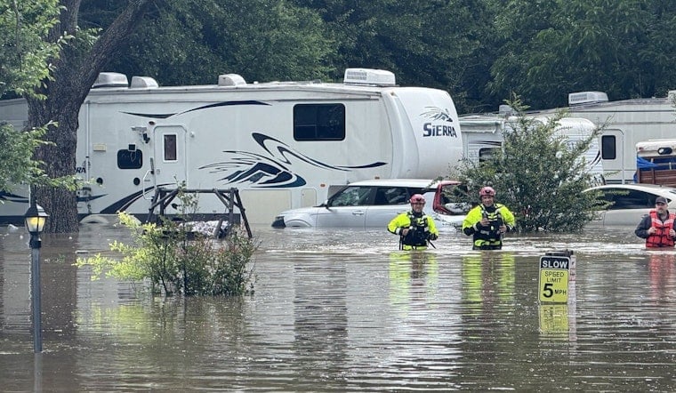 Flooded Lamar County Sees Abbott’s Elite Rescue Squad Roll In