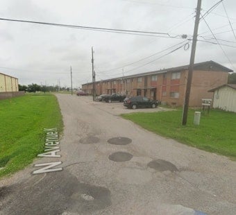 Freeport Fire Bust Leads to Arrest of Wanted Fugitive After Blaze, Four Officers Hurt