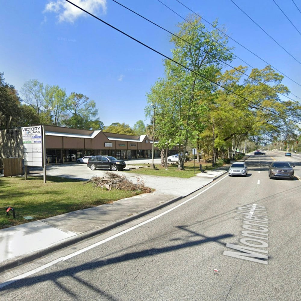 Fried Chicken, Family Ties: 4T's Eatery Heads To Moncrief Road