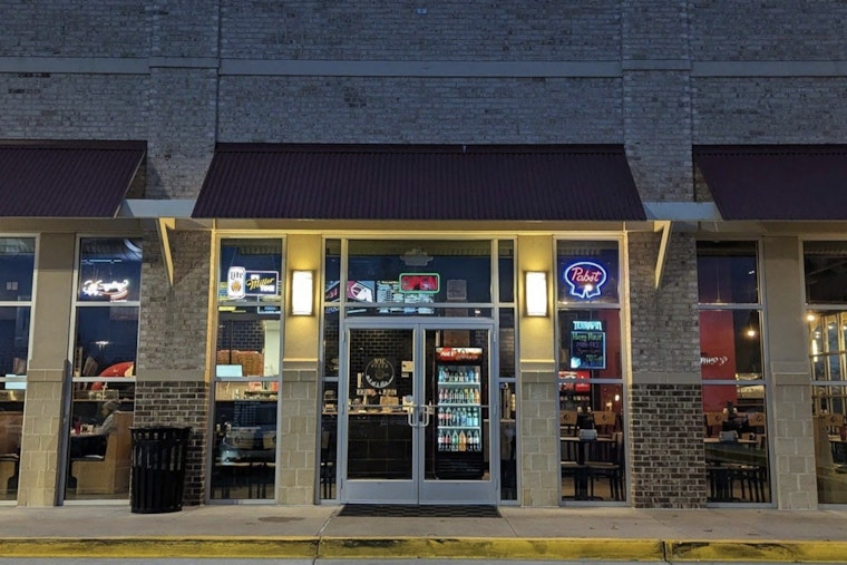 Fruit Flies, Warm Slices And A ‘U’ Grade For Duluth Pizza Joint