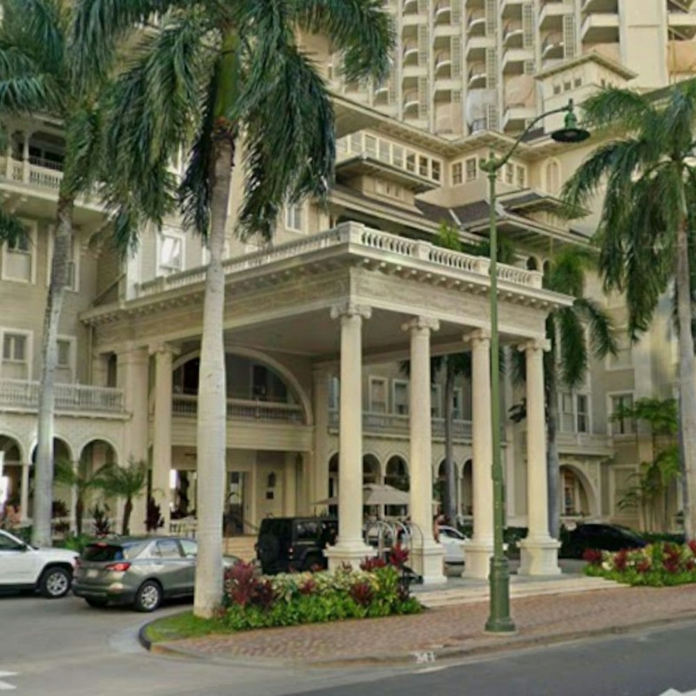 Fukuoka Flavors Crash Waikiki Party At Moana Surfrider