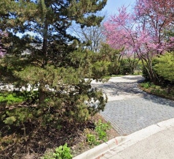 Glencoe Lakefront Stunner Hits Market Again With Eye-Popping Price Jump