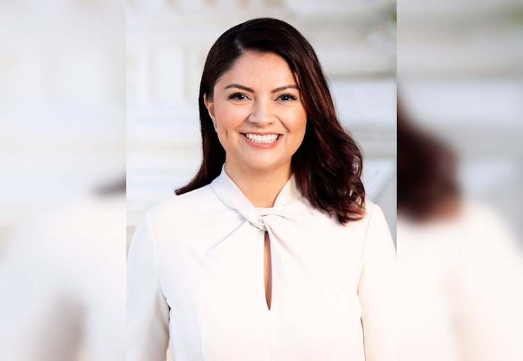 Gonzalez Seeks Release Of 911 Calls From ICE Detention Centers