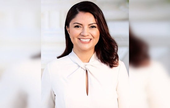 Gonzalez Seeks Release Of 911 Calls From ICE Detention Centers