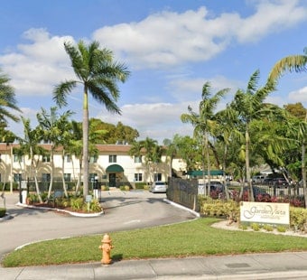 Gunfire Chaos Rattles Garden Vista Apartments In Miami Gardens