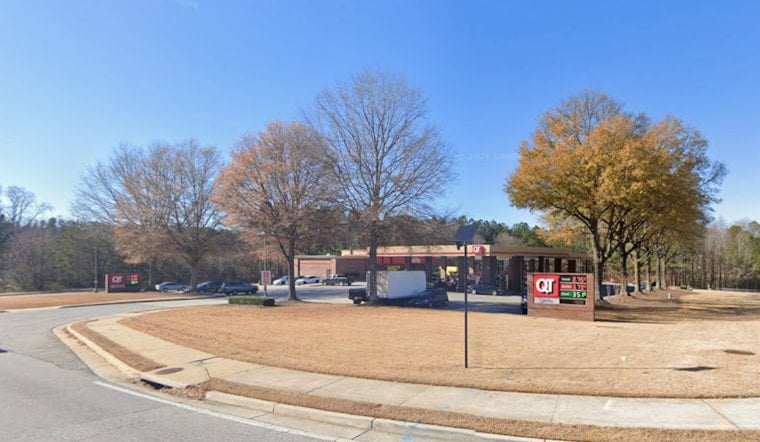 Gwinnett Sex Offender Busted After Woman Says He Peeped Over QT Bathroom Stall