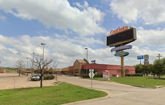 Hillsboro Ghost Mall Gets Spicy New Life With Chili's, Chick-fil-A and More