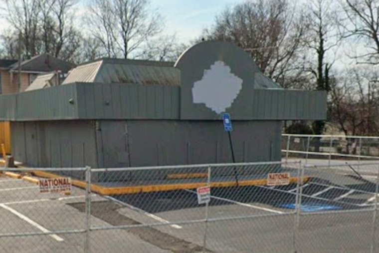 Hollowell Parkway Heats Up As Juici Patties Lands First Georgia Spot