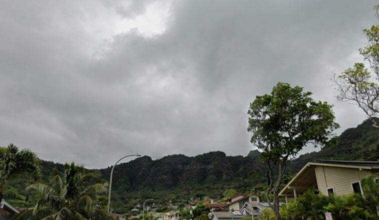 Honolulu In For Sticky Trades And On-And-Off Showers This Week