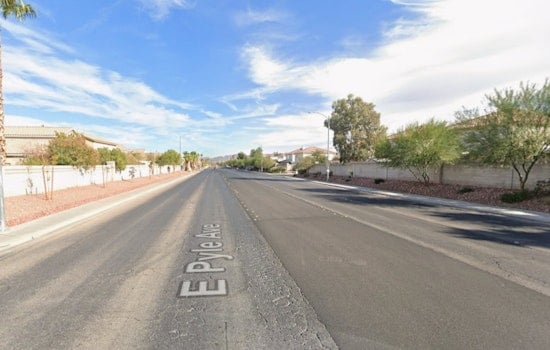 Hooded Gunman Sought After Late‑Night Vegas Holdup Near Pyle