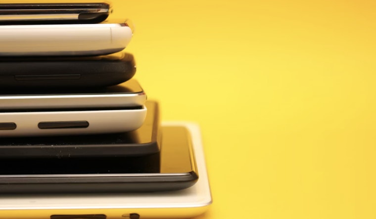 Hoosier Schools Rush To Silence Student Phones Before Bell-To-Bell Ban Hits