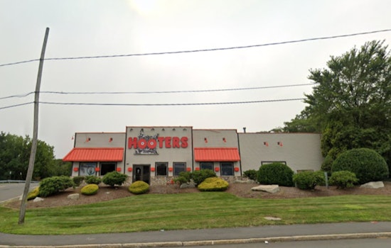 Hooters Closes Final Locations In Massachusetts