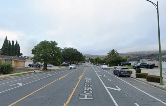 Hostetter House Inferno Jolts North Valley as Neighbors Flee and Traffic Stalls