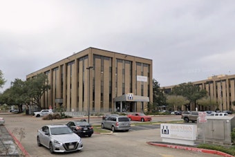 Houston Renters Scramble As Public Housing Waitlists Briefly Reopen