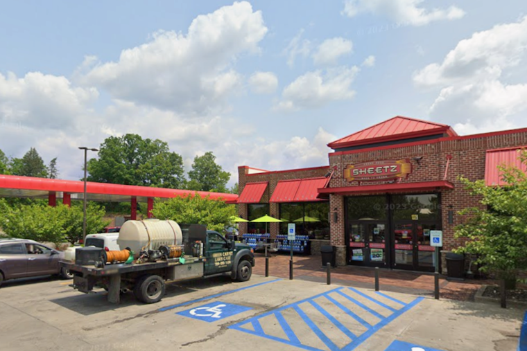 ICE Agents Swarm Freedom Road Sheetz, Nab Wanted Man In Cranberry