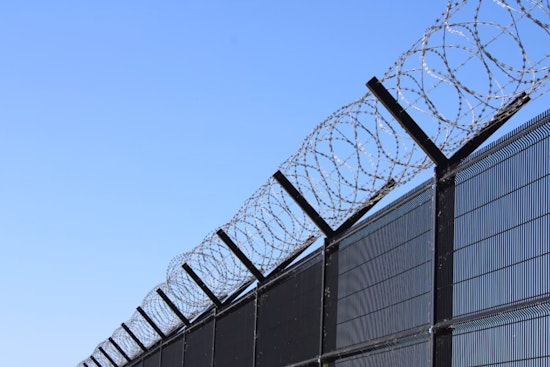 ICE Pulls Plug on 30-Day Death Reports, Advocates Cry Cover-Up