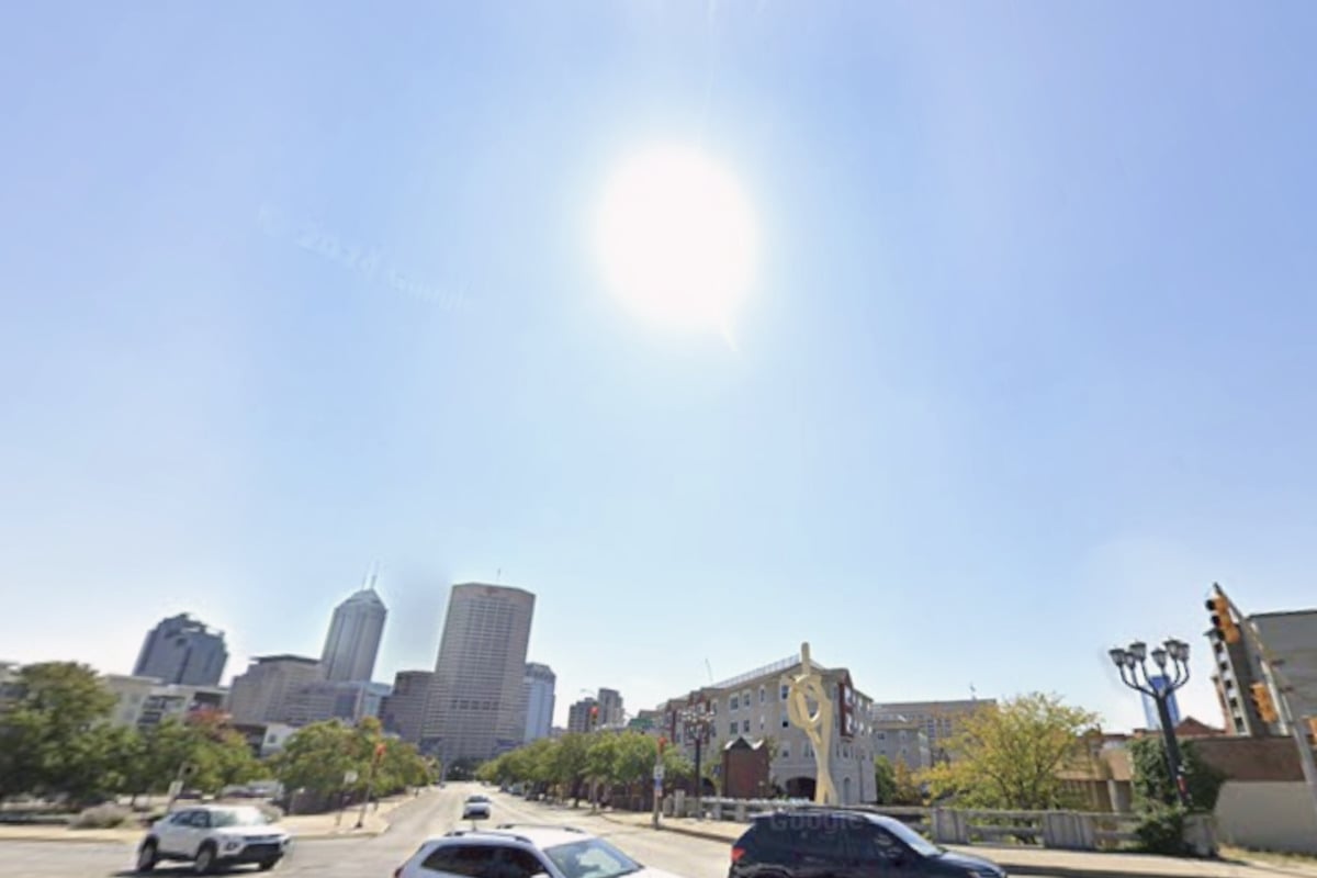 Indy Basks In Crisp Sunshine As Stormy Weekend Lurks