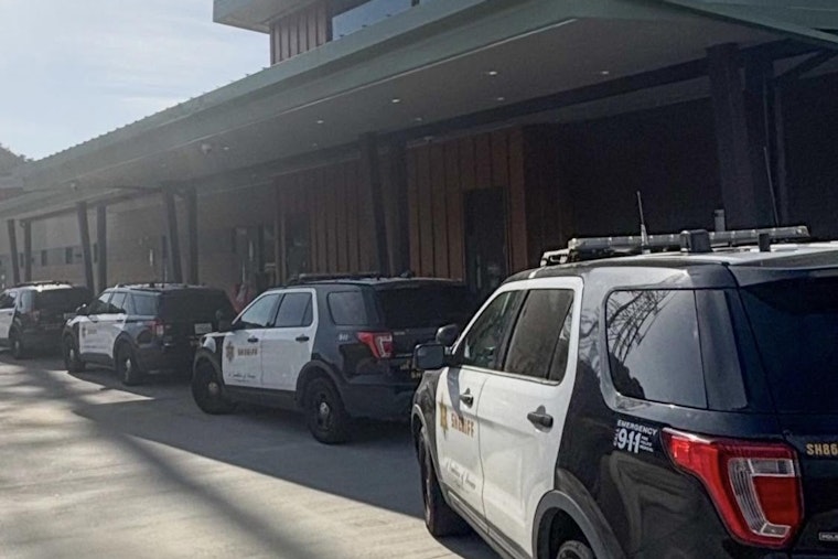 Jailhouse Sting: Santa Clarita Deputies Nab 10 In Front-Of-Station Sweep