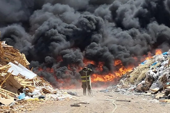 Juárez Scrap Yard Inferno Chokes El Paso Skies