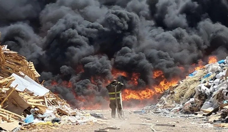 Juárez Scrap Yard Inferno Chokes El Paso Skies