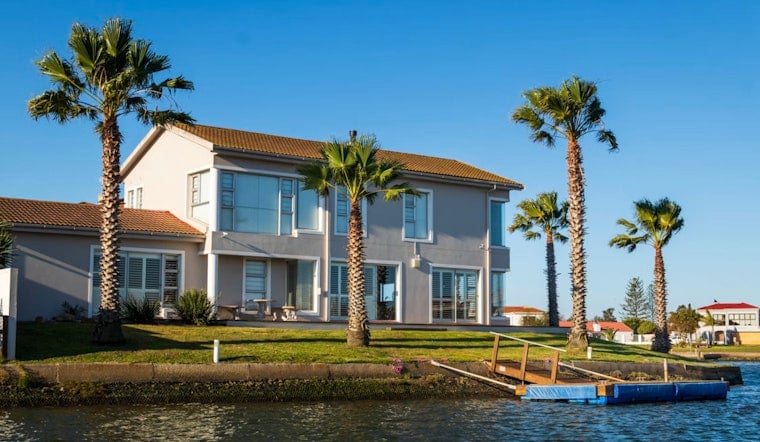 Kahului Dream Homes Go Cold As Hawaii Vacation Market Craters