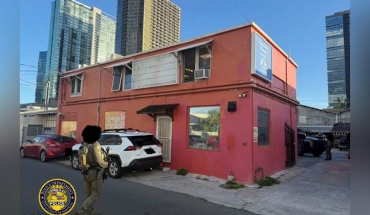 Kakaʻako Game Room Cleaned Out As Cops Cart Off 19 Machines