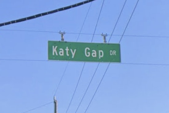 Katy Man Holed Up In Apartment After Girlfriend Shot, Deputies Say