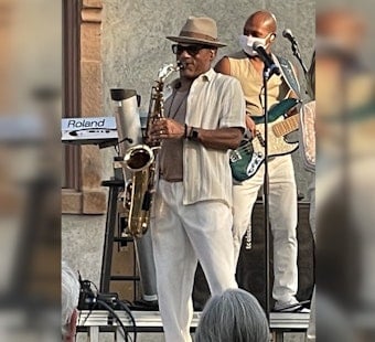 Kirk Whalum's Kafé Kirk Returns To Crosstown Theater