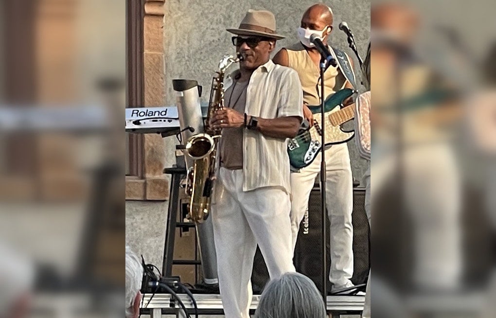 Kirk Whalum's Kafé Kirk Returns To Crosstown Theater